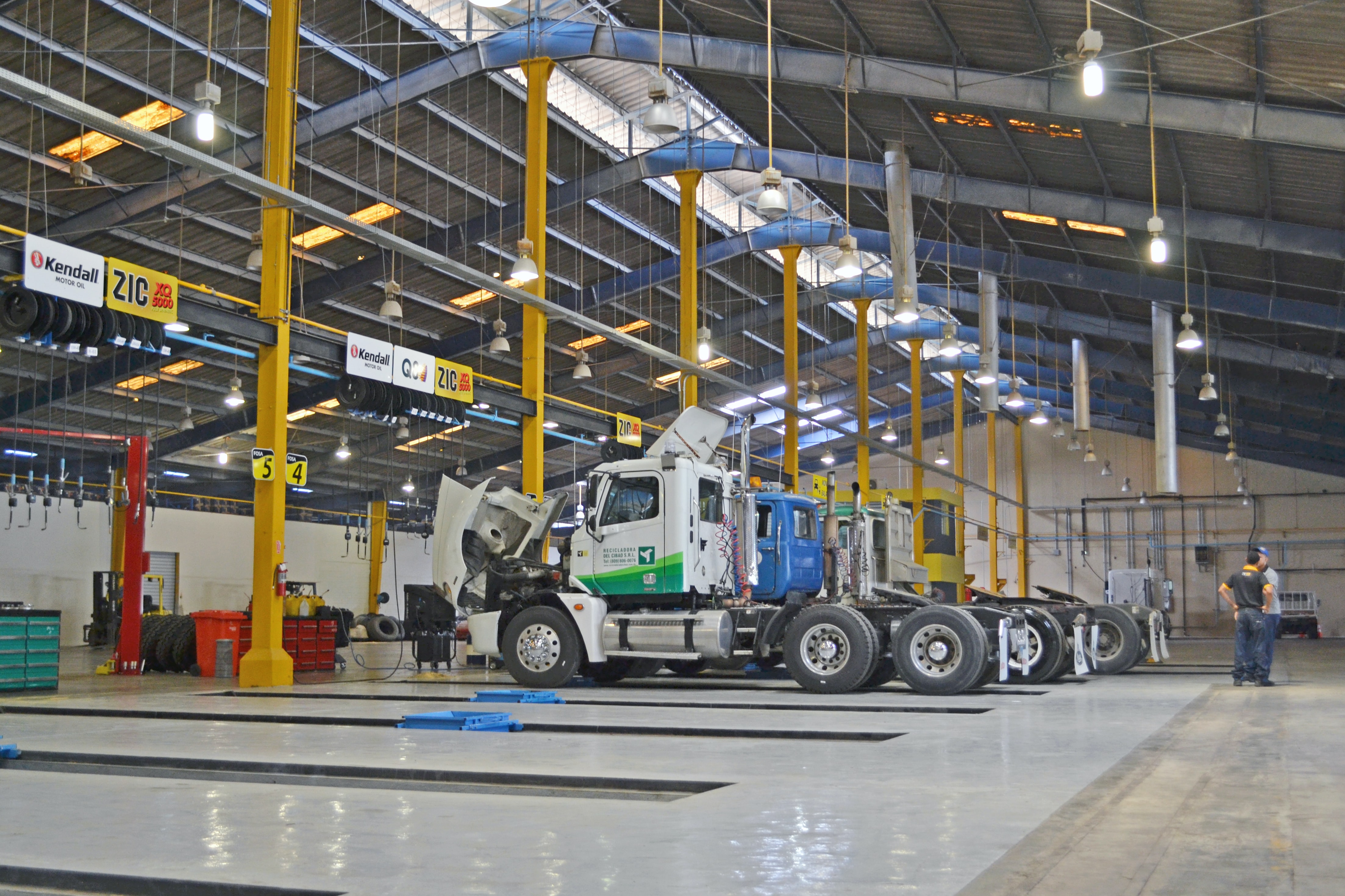 vehicle tracking assembly line vehicle tracking assembly line