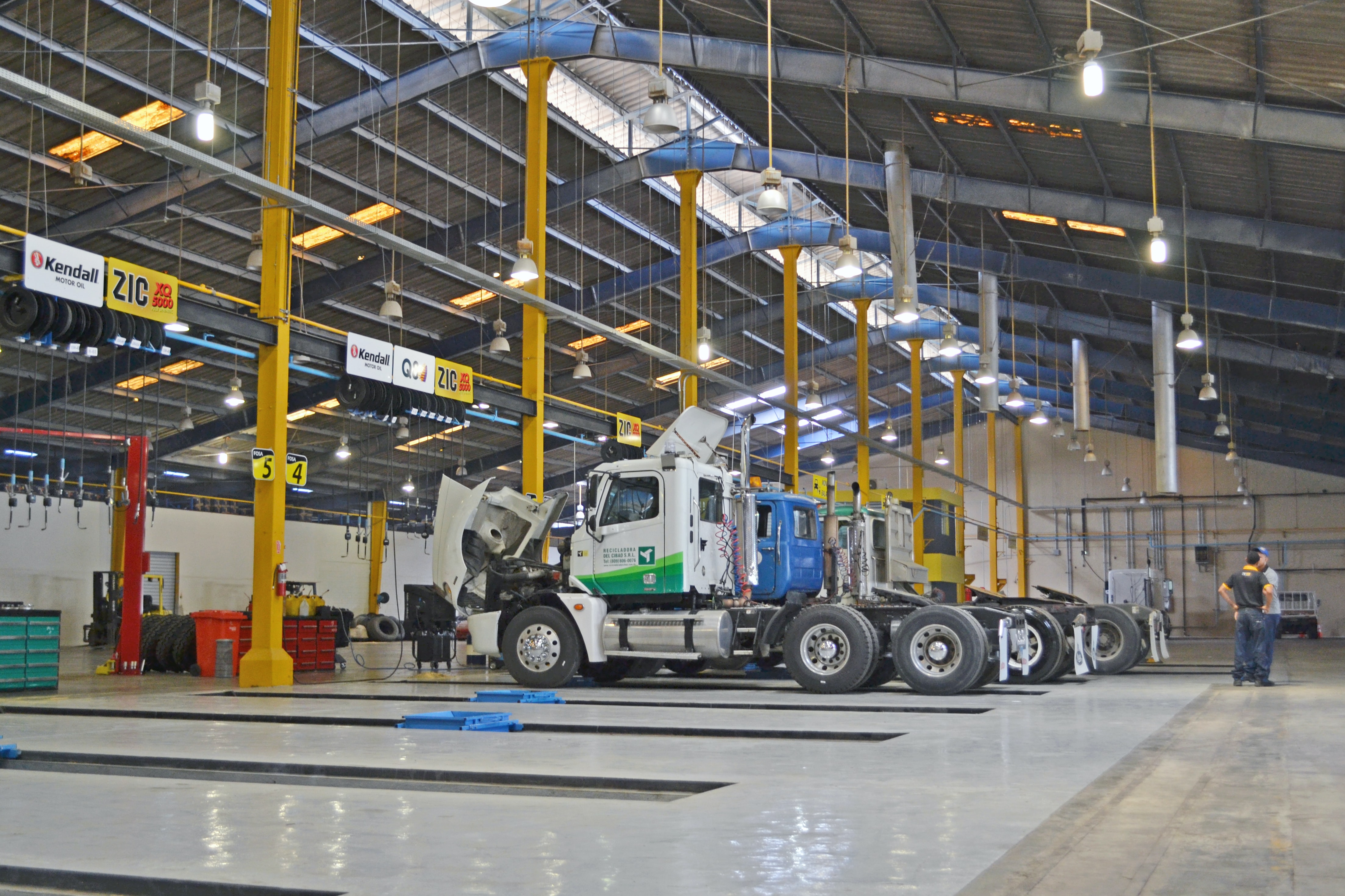 vehicle tracking assembly line